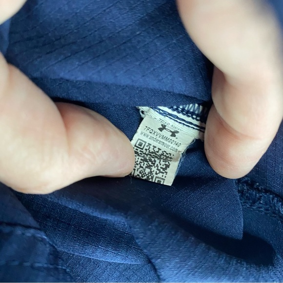 Under Armour Relaxed Long Sleeve Button Navy Heatgear White Logo Work Shirt L - Picture 7 of 9